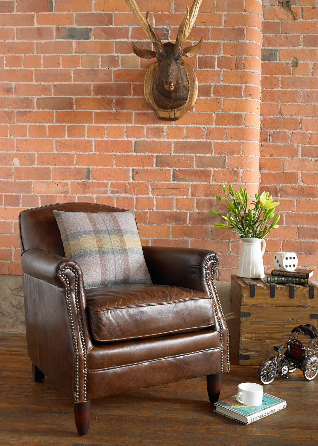 Richmond Studded Front Leather Chair