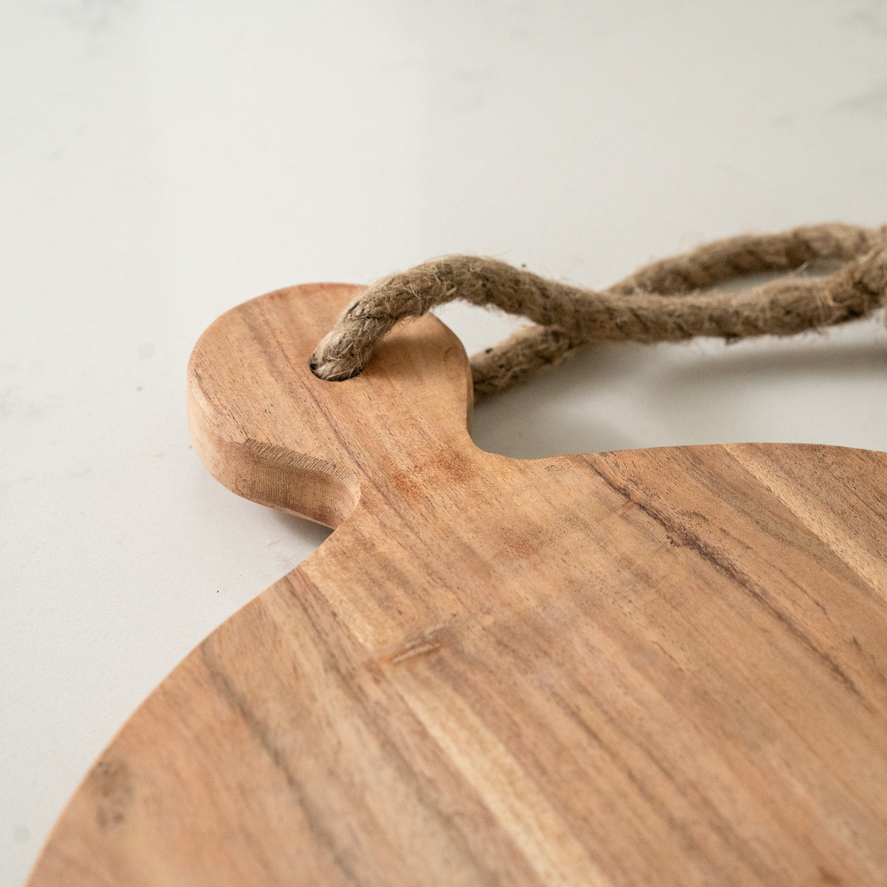 Hardwood Round Chopping Board with Rope Tie